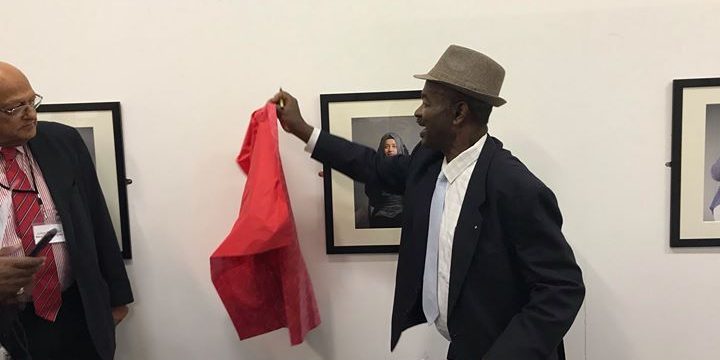 A wonderful day in Swansea today unveiling the Parliamentary Portraits! We urge you to…