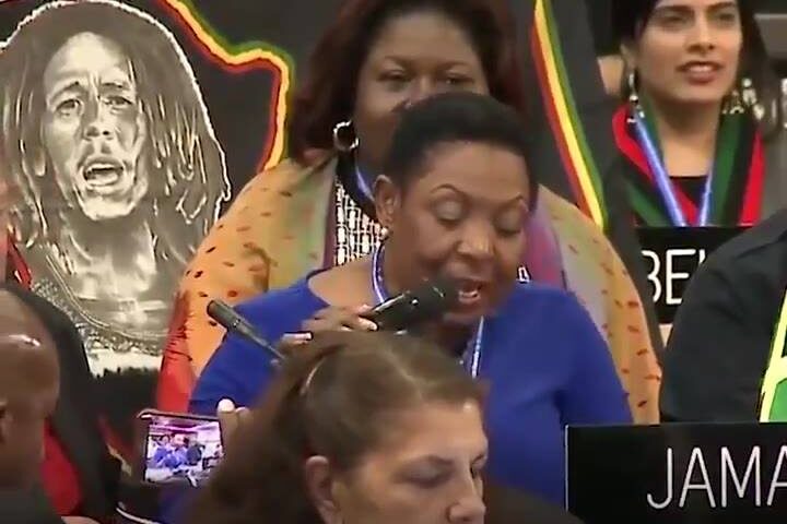 Well-done-UNThis-is-just-a-beautiful-contribution-to-music-love-and-peace-from.xxoh51851046fe2463721f9fadc77dd1dcffoe5CC77164