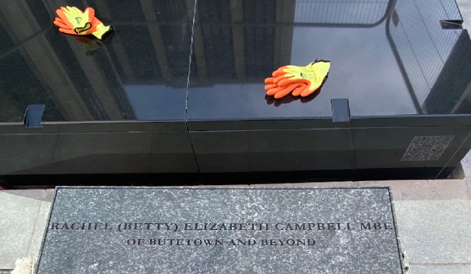 late-black-history-wales-patron-mrs-betty-campbell-mbe-leads-the-way-as-first-named-welsh-woman-to-have-a-statue-in-wales-img-rccwales